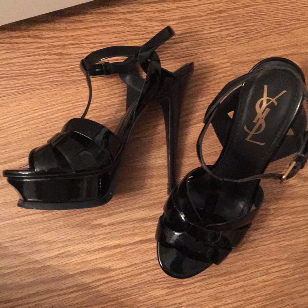 Sold!! YSL tribute hot shoes!! 🔥🔥🔥